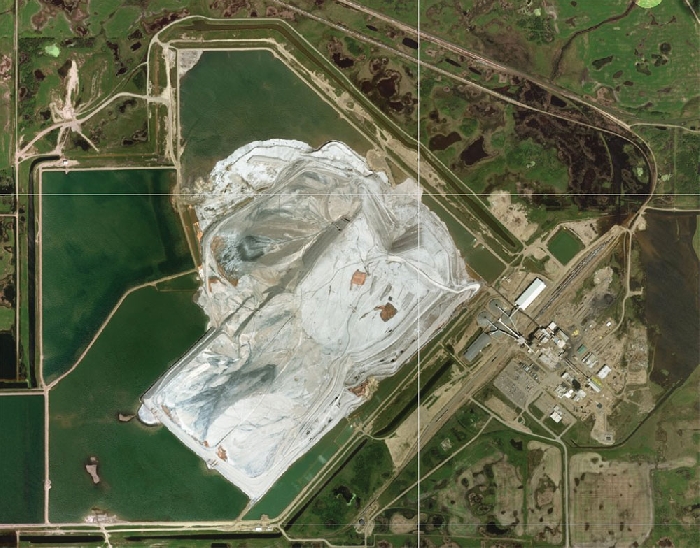 The epicentre of the earthquake was pinpointed five kilometres below the surface, very near the K2 potash mine and the village of Gerald. In this image from the US Geological Survey, the epicentre is shown as the star at the top right. Highway 22 is across the bottom.