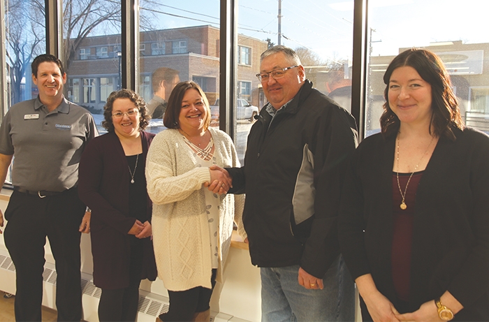 The town and RE/MAX came to a five-year agreement under which RE/MAX will be providing $25,000 for the RE/MAX Community Court at Bradley Park. From left are Councillor Murray Gray, Rolna Pranke and Lynn Fawcett with RE/MAX, Mayor Larry Tomlinson, and Catherine Mannle with the Moosomin rec department.