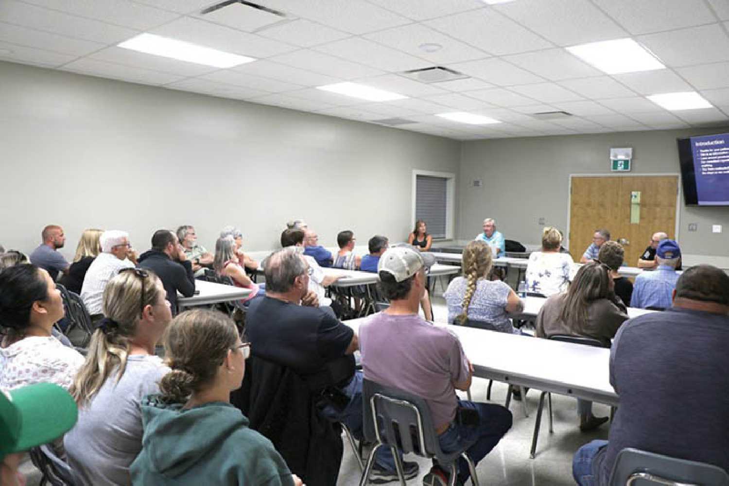 With around 50 people attending the public meeting on Aug. 8 about the town's upgrades to the pool, many had questions about how the project would move forward.Photo by Sierra D'Souza Butts