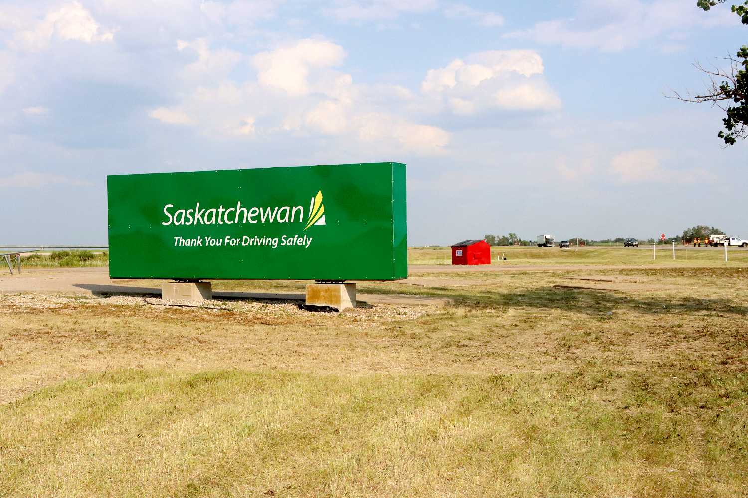 After concerns were raised by tourists and locals, the Ministry of Highways cleaned up the Welcome to Saskatchewan site and placed a garbage bin to help reduce littering.