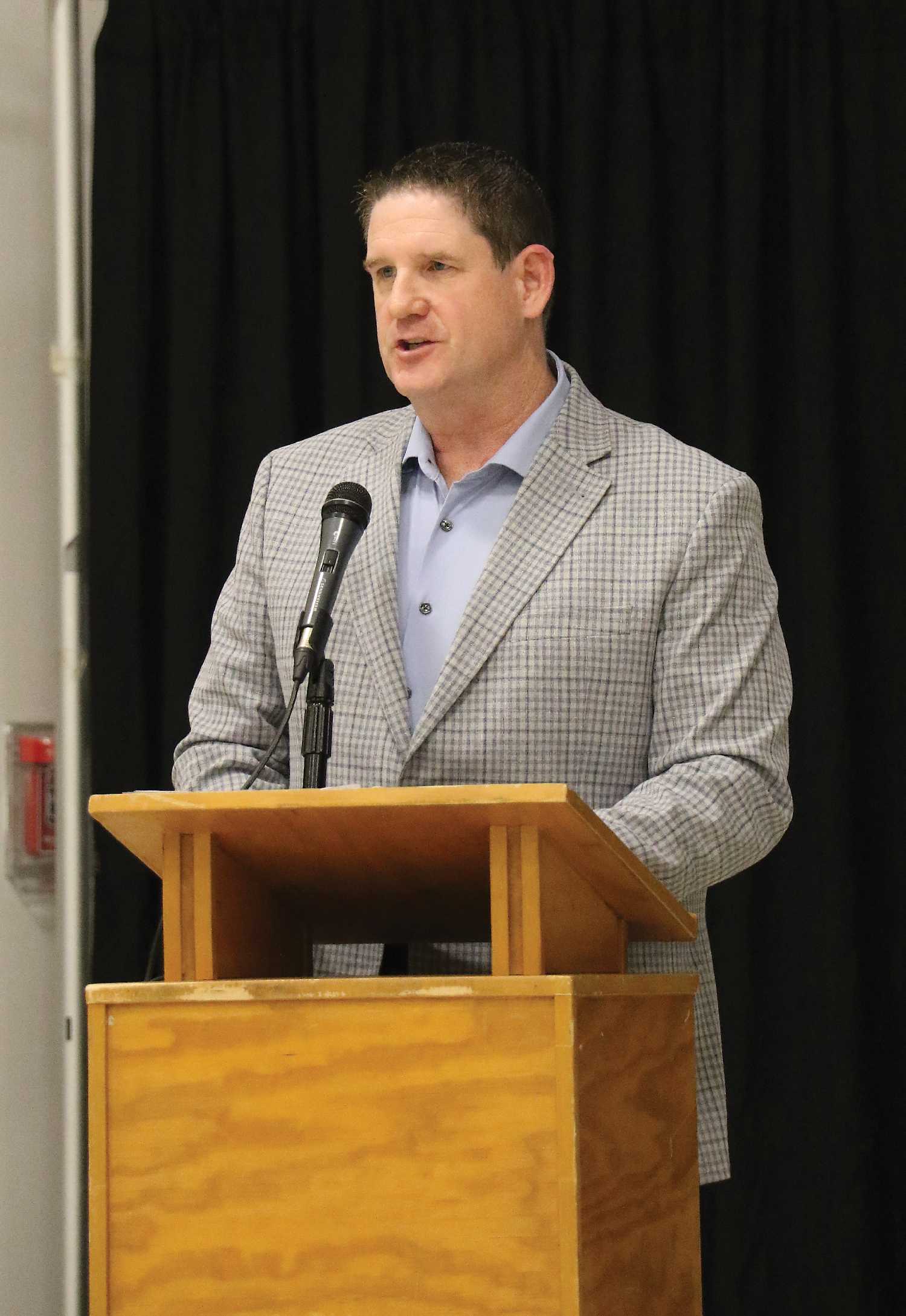 Mayor Murray Gray speaking at the town hall meeting on Thursday.